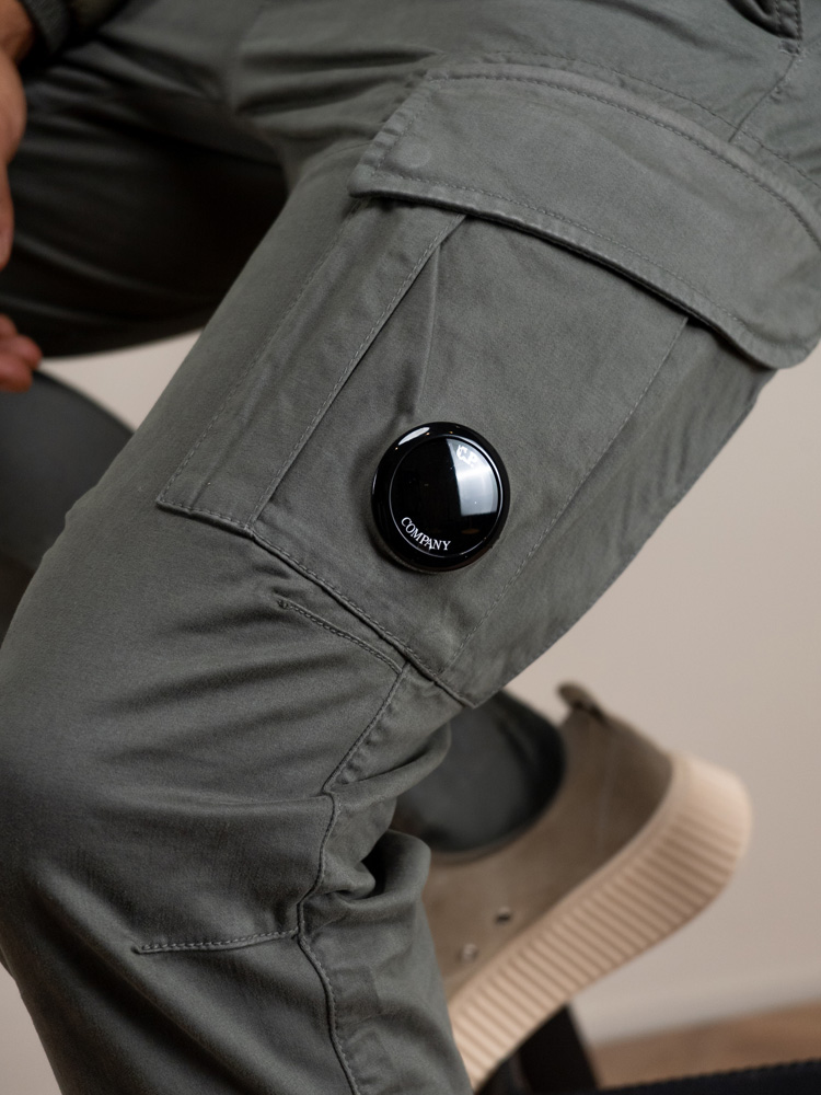 C.P. Company 19CMPA731A-005529G 921 GUNMETAL