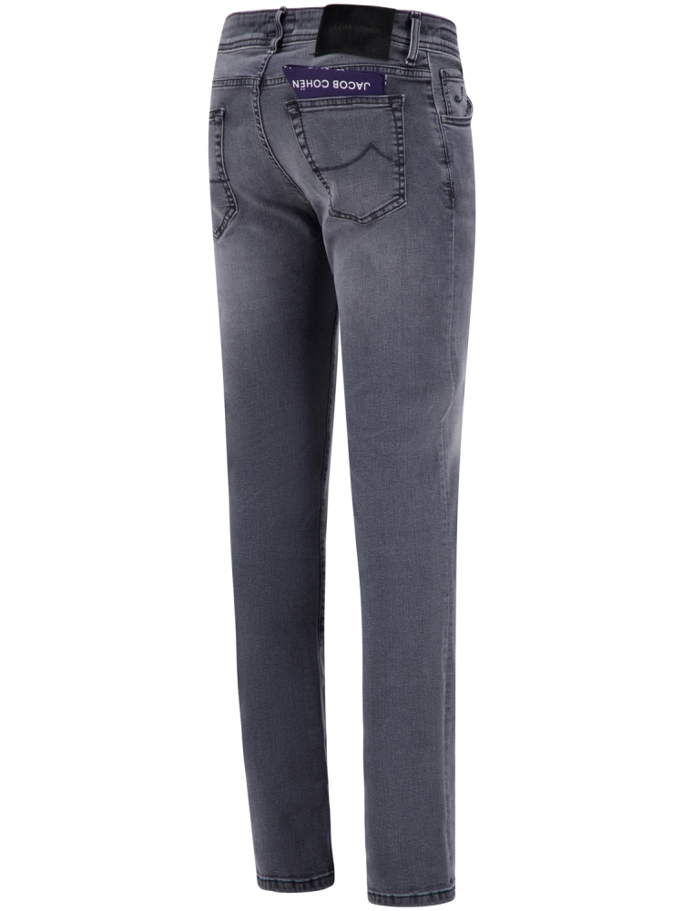 Jacob Cohën UXQX006 N30 S4388 V2 600D