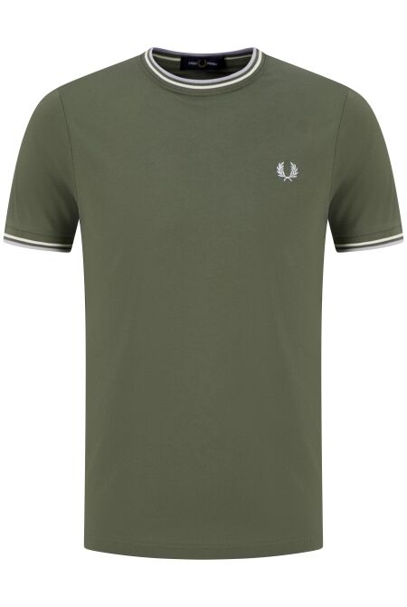 Fred Perry M1588V 87B LWGRN/ECRU/DSKBL Fred Perry M1588V 87B LWGRN/ECRU/DSKBL